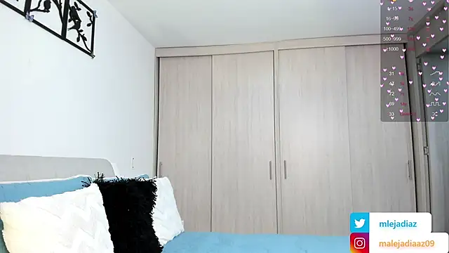 Snapshot of MalejaDiaz_ chatting on February 24, 2025, 8:58 pm MalejaDiaz online show from February 24, 2025, 8:58 pm