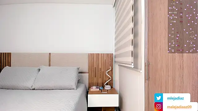 Snapshot of MalejaDiaz_ chatting on September 19, 2025, 5:06 pm MalejaDiaz online show from September 19, 2025, 5:06 pm