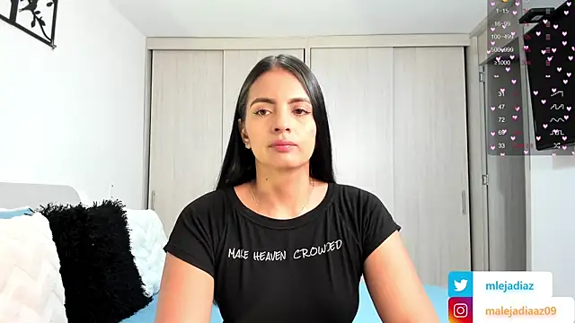 Snapshot of MalejaDiaz_ chatting on February 21, 2025, 2:48 pm MalejaDiaz online show from February 21, 2025, 2:48 pm