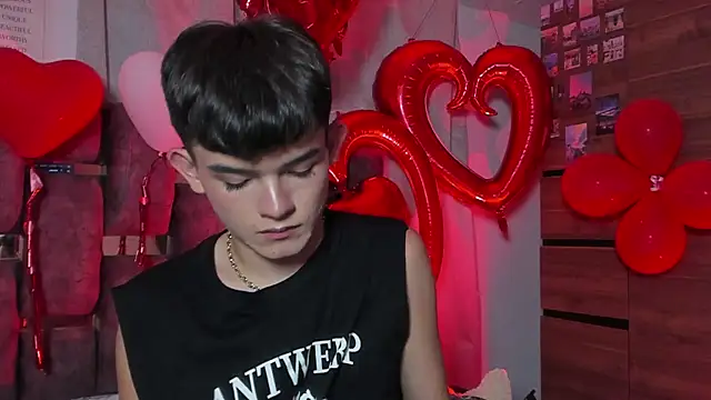 Angelo 018 online show from February 16, 2025, 7:26 am
