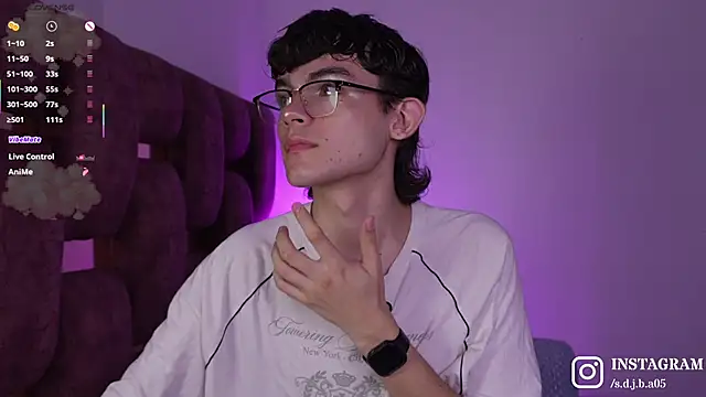 Angelo 018 online show from April 3, 2026, 12:39 am