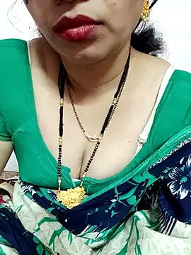 Snapshot of Hotanita99 chatting on October 10, 2025, 5:52 am Hotanita99 online show from October 10, 2025, 5:52 am