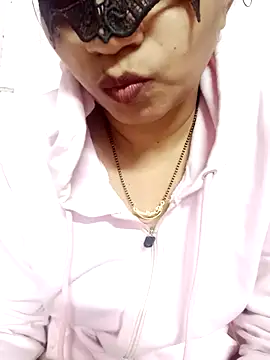 Snapshot of Hotanita99 chatting on October 6, 2025, 5:35 pm Hotanita99 online show from October 6, 2025, 5:35 pm