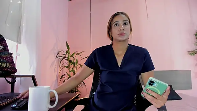 Snapshot of Alana_Suares1 chatting on September 25, 2025, 8:26 pm Alana Suares1 online show from September 25, 2025, 8:26 pm