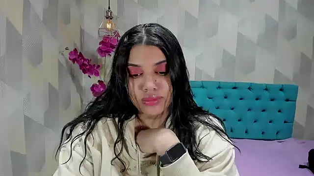 Snapshot of LindaBreeS chatting on October 20, 2025, 2:17 pm LindaBreeS online show from October 20, 2025, 2:17 pm