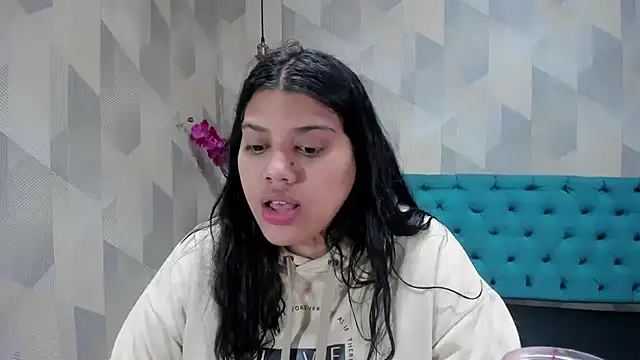 Snapshot of LindaBreeS chatting on September 30, 2025, 2:01 pm LindaBreeS online show from September 30, 2025, 2:01 pm