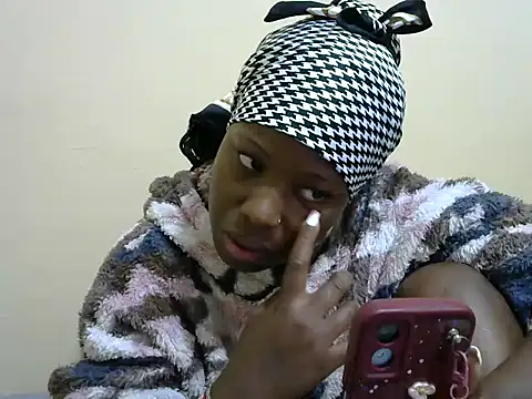 Snapshot of Qurate01 chatting on June 16, 2026, 8:20 pm Qurate01 online show from June 16, 2026, 8:20 pm