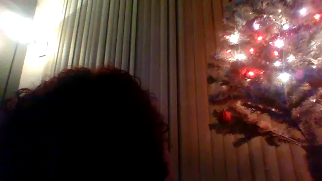 lolabun247 online show from November 28, 2025, 11:43 am