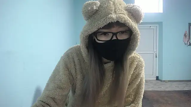 Snapshot of elllaaxx chatting on March 7, 2025, 3:29 am elllaaxx online show from March 7, 2025, 3:29 am