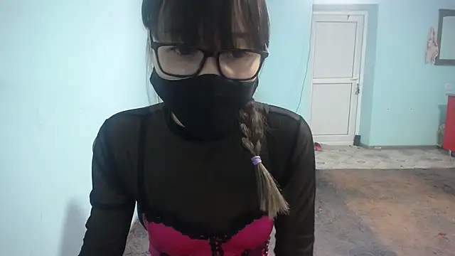 Snapshot of elllaaxx chatting on October 25, 2025, 4:44 am elllaaxx online show from October 25, 2025, 4:44 am