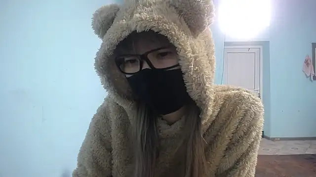 Snapshot of elllaaxx chatting on February 20, 2025, 6:17 am elllaaxx online show from February 20, 2025, 6:17 am