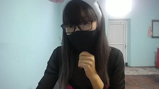 Snapshot of elllaaxx chatting on October 18, 2025, 4:36 am elllaaxx online show from October 18, 2025, 4:36 am