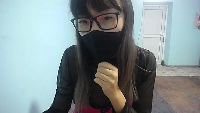 Snapshot of elllaaxx chatting on October 4, 2025, 4:47 am elllaaxx online show from October 4, 2025, 4:47 am