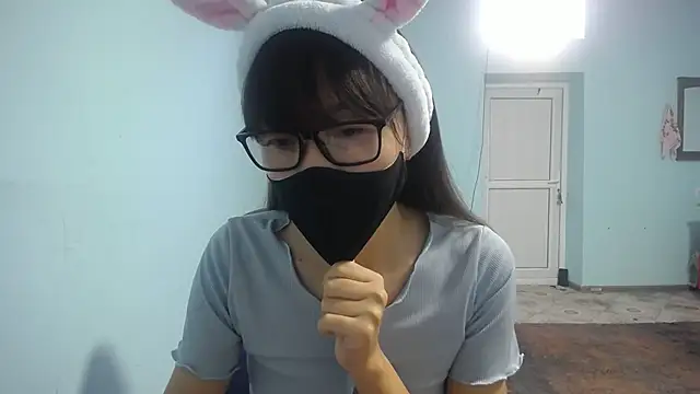 Snapshot of elllaaxx chatting on October 15, 2025, 3:27 am elllaaxx online show from October 15, 2025, 3:27 am