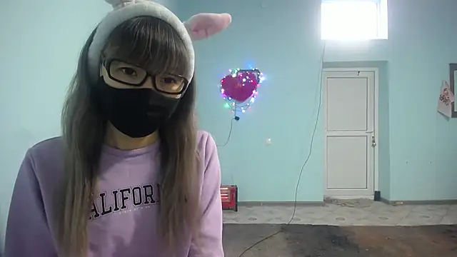 Snapshot of elllaaxx chatting on February 14, 2025, 3:22 am elllaaxx online show from February 14, 2025, 3:22 am