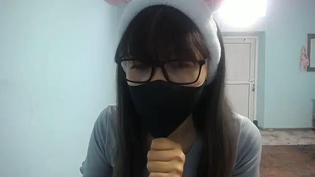 Snapshot of elllaaxx chatting on October 17, 2025, 4:27 am elllaaxx online show from October 17, 2025, 4:27 am