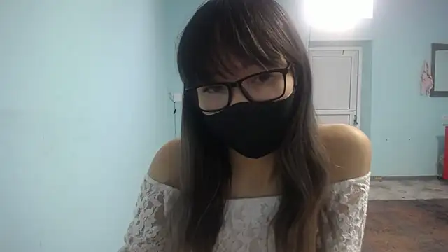 Snapshot of elllaaxx chatting on October 27, 2025, 3:51 am elllaaxx online show from October 27, 2025, 3:51 am