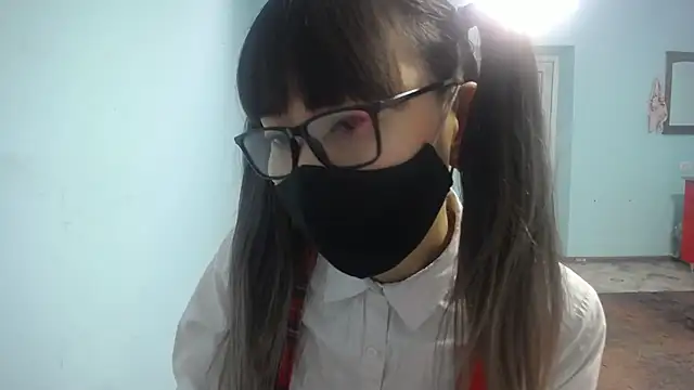 elllaaxx online show from November 6, 2025, 4:16 am