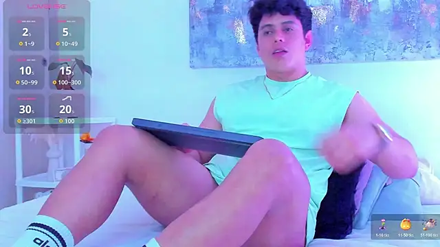 arminjones1 online show from December 22, 2025, 6:57 am