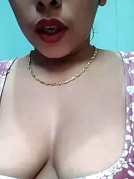 sexyindi couple online show from December 8, 2024, 5:01 pm