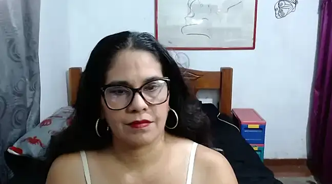 Snapshot of Mistresskloe01 chatting on December 2, 2024, 12:46 pm Mistresskloe01 online show from December 2, 2024, 12:46 pm