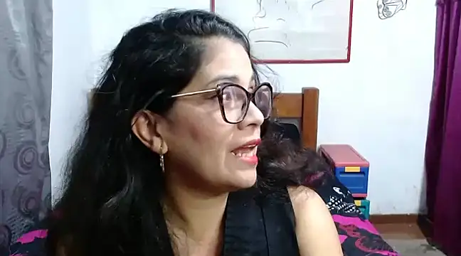 Snapshot of Mistresskloe01 chatting on December 5, 2024, 1:01 pm Mistresskloe01 online show from December 5, 2024, 1:01 pm