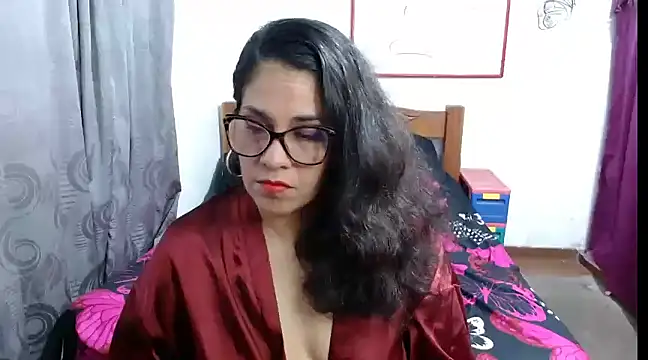 Snapshot of Mistresskloe01 chatting on December 26, 2024, 12:27 pm Mistresskloe01 online show from December 26, 2024, 12:27 pm