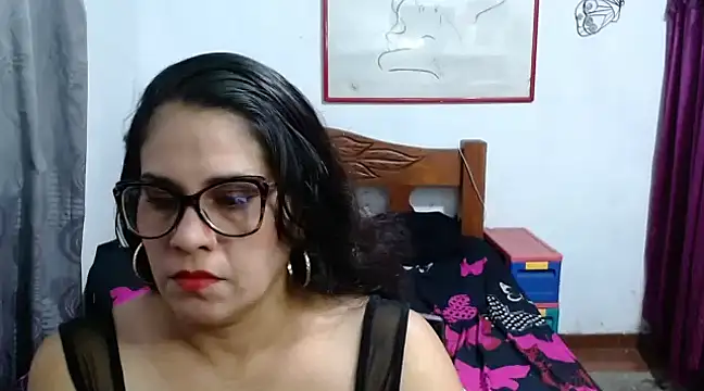 Snapshot of Mistresskloe01 chatting on December 6, 2024, 12:44 pm Mistresskloe01 online show from December 6, 2024, 12:44 pm