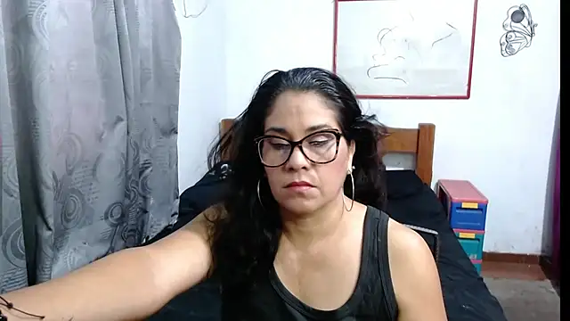 Snapshot of Mistresskloe01 chatting on February 19, 2025, 12:44 pm Mistresskloe01 online show from February 19, 2025, 12:44 pm