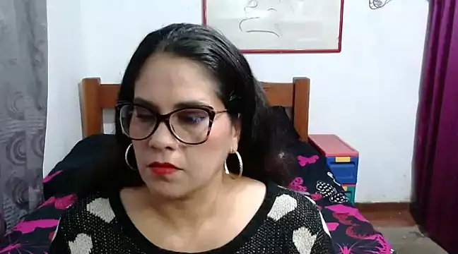 Snapshot of Mistresskloe01 chatting on December 7, 2024, 12:40 pm Mistresskloe01 online show from December 7, 2024, 12:40 pm