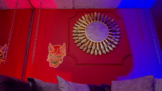 Snapshot of Julieta_Russell chatting on September 25, 2025, 12:00 pm Julieta Russell online show from September 25, 2025, 12:00 pm