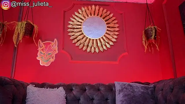 Snapshot of Julieta_Russell chatting on June 9, 2026, 12:17 pm Julieta Russell online show from June 9, 2026, 12:17 pm