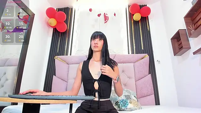 laurem-paulette online show from February 15, 2025, 7:28 pm