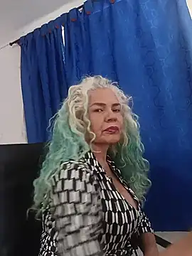 freyadevil333 online show from July 12, 2026, 8:09 pm