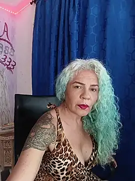 freyadevil333 online show from April 24, 2026, 3:52 am