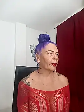 freyadevil333 online show from September 30, 2025, 11:49 am