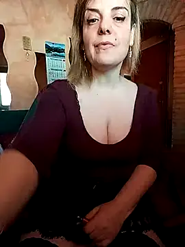 Sunbelxx online show from March 3, 2025, 10:17 am