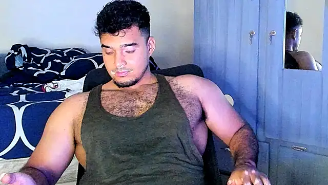 Big furry bear13 online show from March 19, 2025, 4:36 am