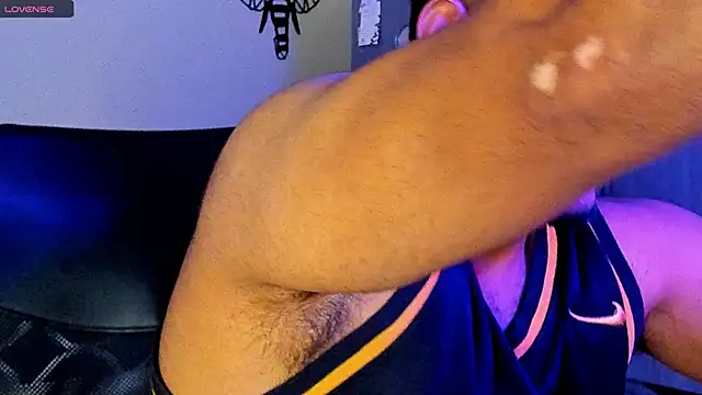 Big furry bear13 online show from February 8, 2025, 6:22 am