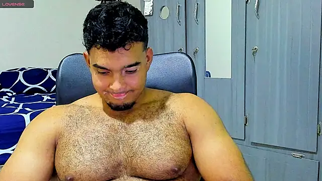 Big furry bear13 online show from February 4, 2025, 6:14 am