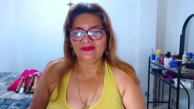 Snapshot of maturehot649 chatting on February 24, 2026, 10:43 pm maturehot649 online show from February 24, 2026, 10:43 pm