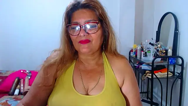 maturehot649 online show from April 17, 2026, 1:30 am