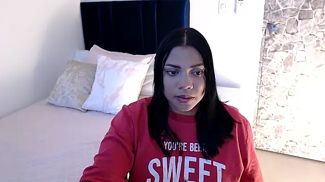 angela santana  online show from September 19, 2025, 6:34 pm