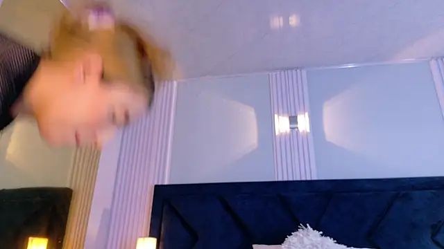 Snapshot of MollyCruz chatting on October 20, 2025, 10:38 am MollyCruz online show from October 20, 2025, 10:38 am