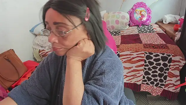 Mrs mommy  online show from January 31, 2026, 7:12 pm