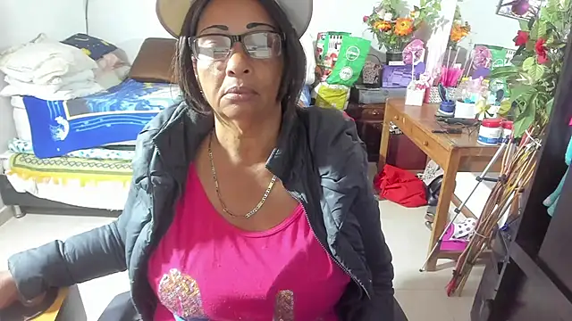 Snapshot of Mrs_mommy_ chatting on September 27, 2025, 10:05 pm Mrs mommy  online show from September 27, 2025, 10:05 pm