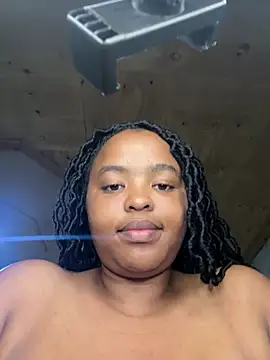 Linahlove online show from January 16, 2025, 8:57 pm