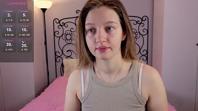 Snapshot of Ksuhesa chatting on November 8, 2025, 2:04 am Ksuhesa online show from November 8, 2025, 2:04 am