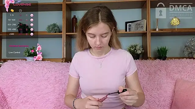 Snapshot of Ksuhesa chatting on September 21, 2025, 8:08 am Ksuhesa online show from September 21, 2025, 8:08 am