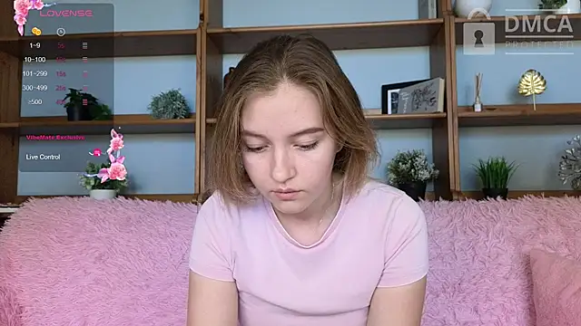 Snapshot of Ksuhesa chatting on September 26, 2025, 8:10 am Ksuhesa online show from September 26, 2025, 8:10 am